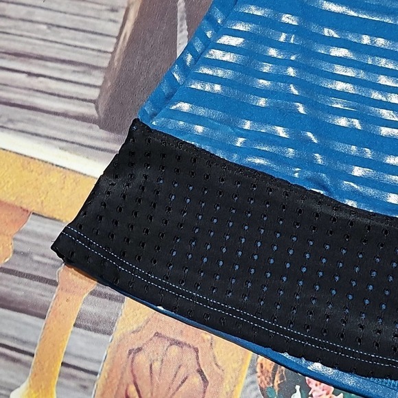 Nike Striped Cross Back Bikini Top Large NWT - Picture 9 of 10